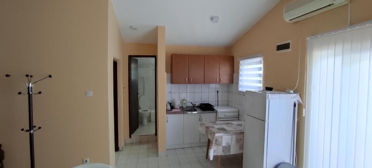 Apartmani Jovanovic لوستيكا المظهر الخارجي الصورة