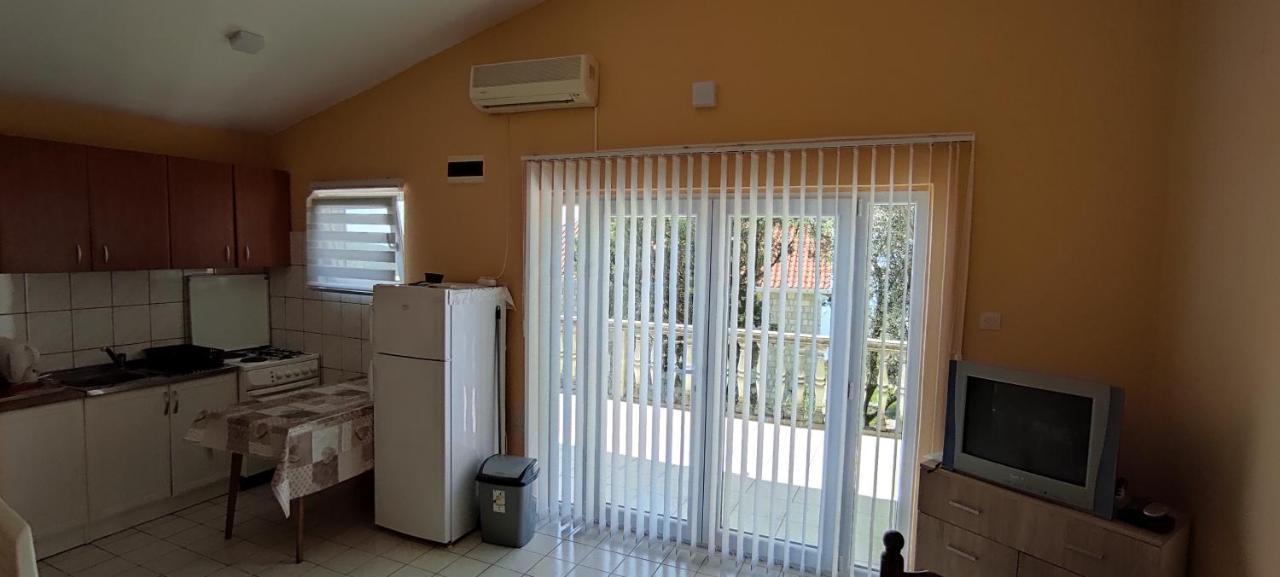 Apartmani Jovanovic لوستيكا المظهر الخارجي الصورة