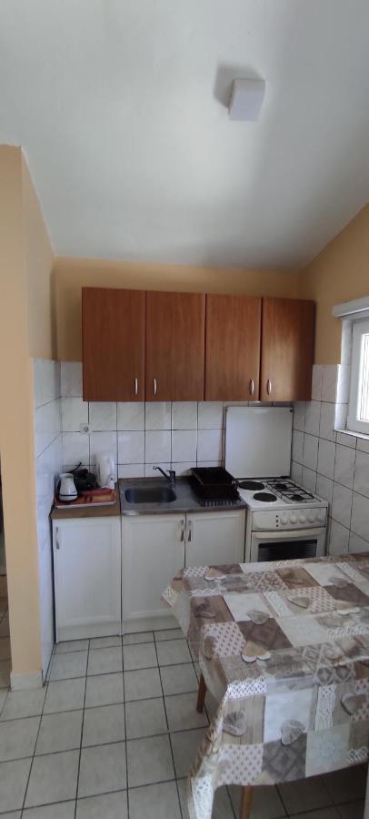 Apartmani Jovanovic لوستيكا المظهر الخارجي الصورة